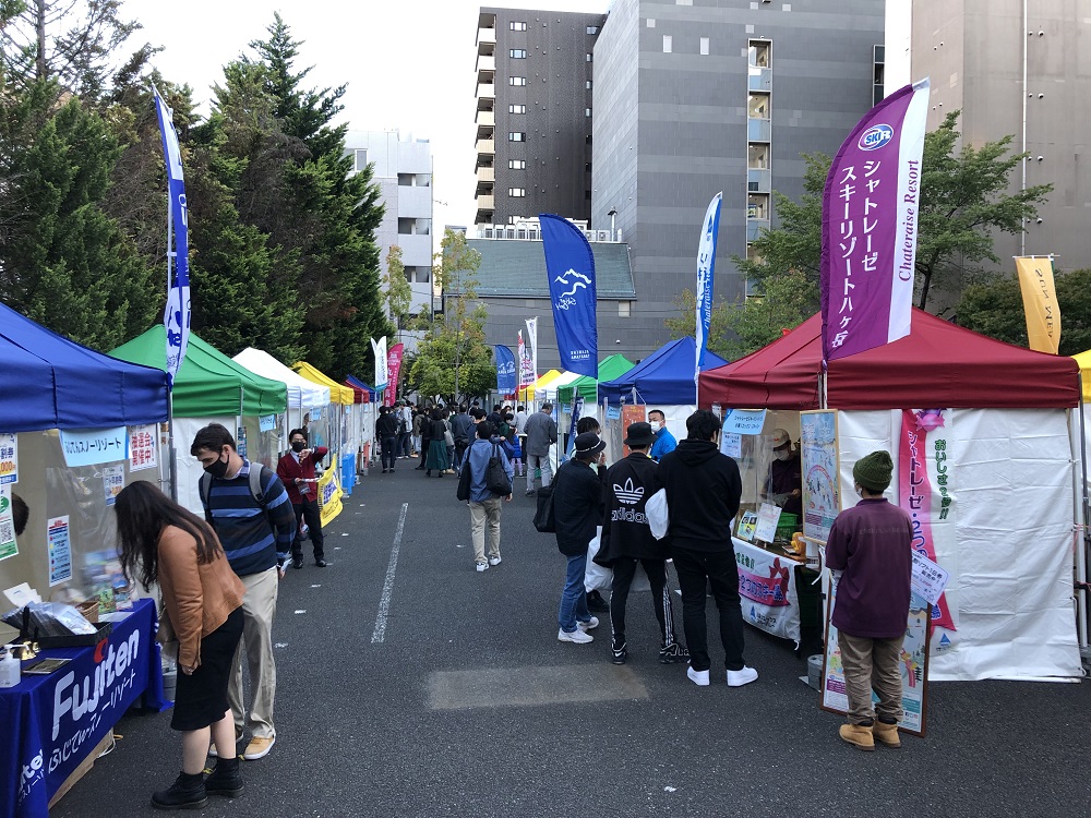  神田スポーツ祭りのブースの様子