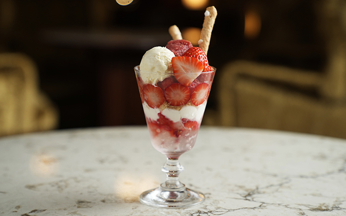  明治安田CAFE 丸の内 